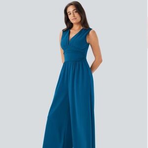 HALARA sculpKnit v-neck Sleeveless Ruched Pocket Jumpsuit - Easy Peezy